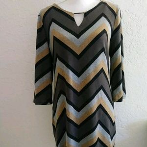 Tacera womens dress size PM petite Medium Chevron
